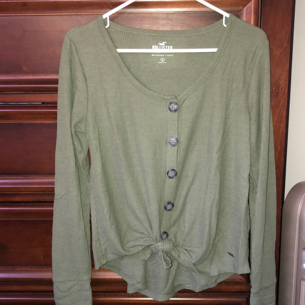 Hollister tie front knit sweater!
